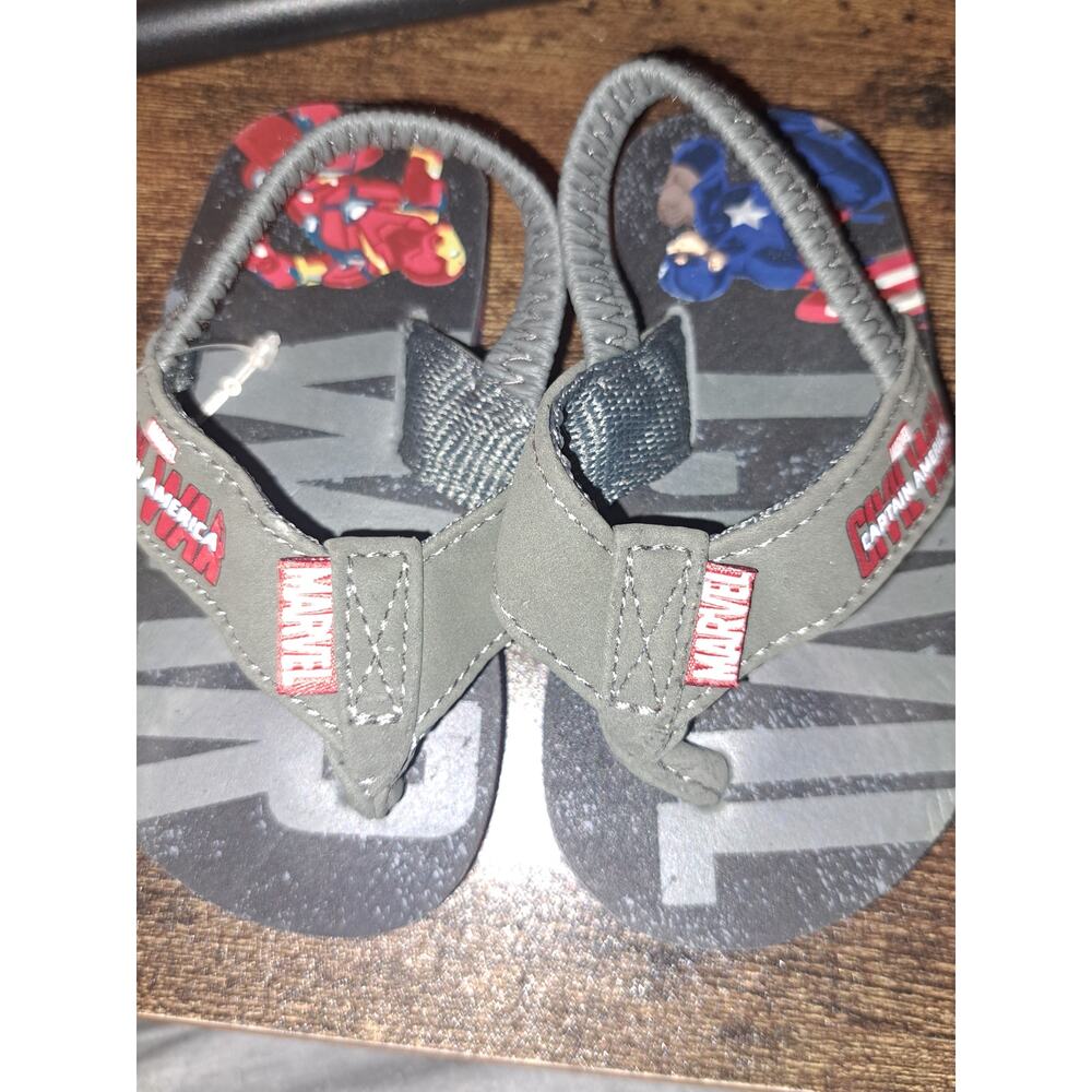 Marvel Boy Sandals Size 5